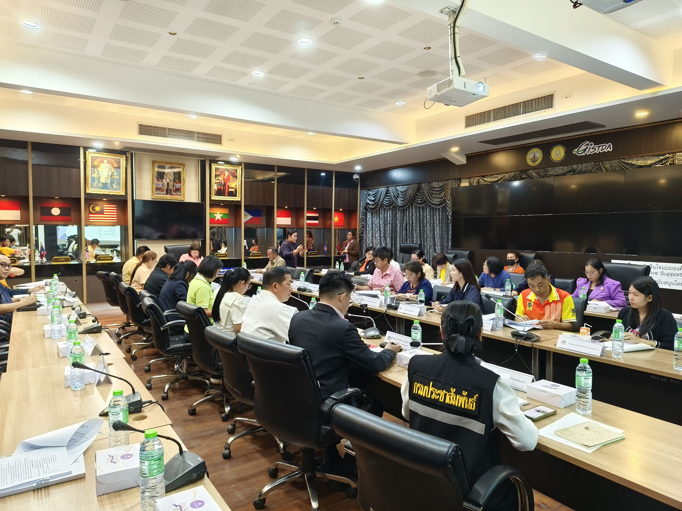 📰 พช.ฉะเชิงเทรา ประชุมคณะทำงานบริหารจัดเก็บข้อมูล จปฐ. และ กชช. 2ค ปี 2568 ขับเคลื่อนพัฒนาชุมชนด้วยข้อมูลคุณภาพ 📊📌