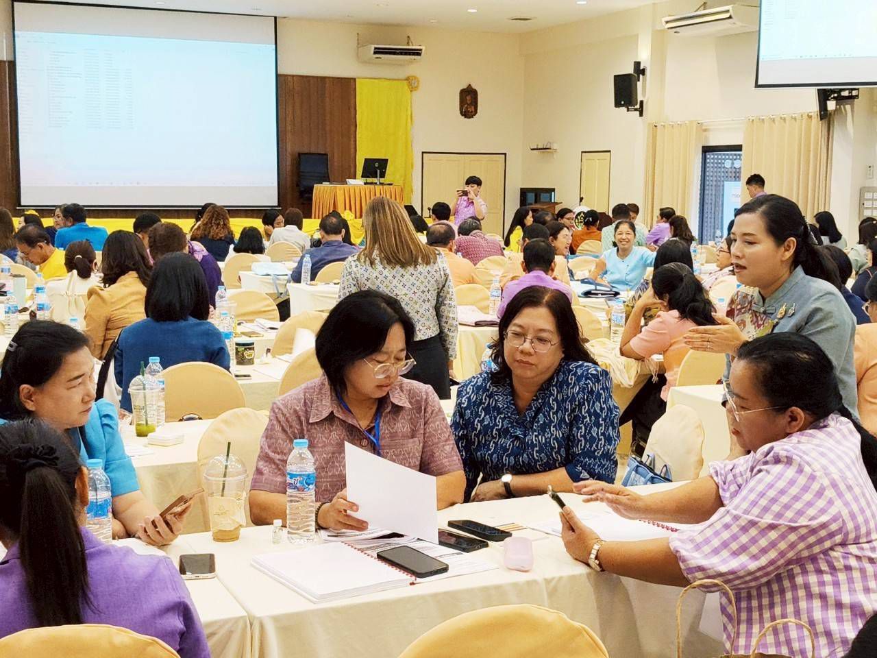 📚 เพิ่มพลังงานคลัง! พช.ฉะเชิงเทรา ส่งทีมเป้าหมายร่วมอบรมเข้มการเงิน-บัญชี-พัสดุ ณ ศพช.ชลบุรี (วันแรก) 💼