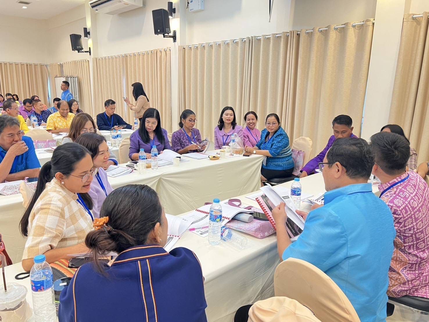 📚 เพิ่มพลังงานคลัง! พช.ฉะเชิงเทรา ส่งทีมเป้าหมายร่วมอบรมเข้มการเงิน-บัญชี-พัสดุ ณ ศพช.ชลบุรี (วันแรก) 💼