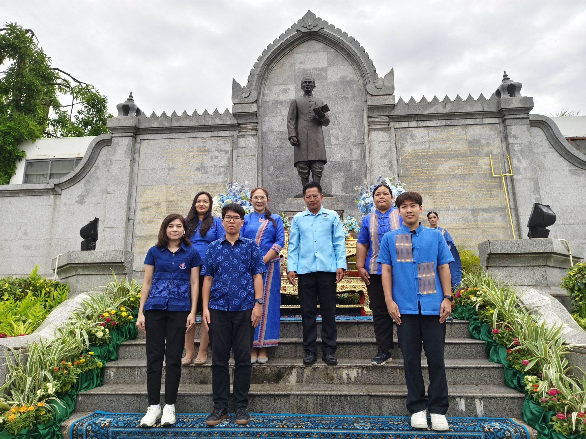 พช.ฉะเชิงเทรา ร่วมพิธีสักการะพระยาศรีสุนทรโวหาร (น้อย อาจารยางกูร) ประจำปี ๒๕๖๘ เทิดเกียรติปราชญ์ภาษาไทยผู้วางรากฐานการศึกษาของชาติ 🙏📚🇹🇭