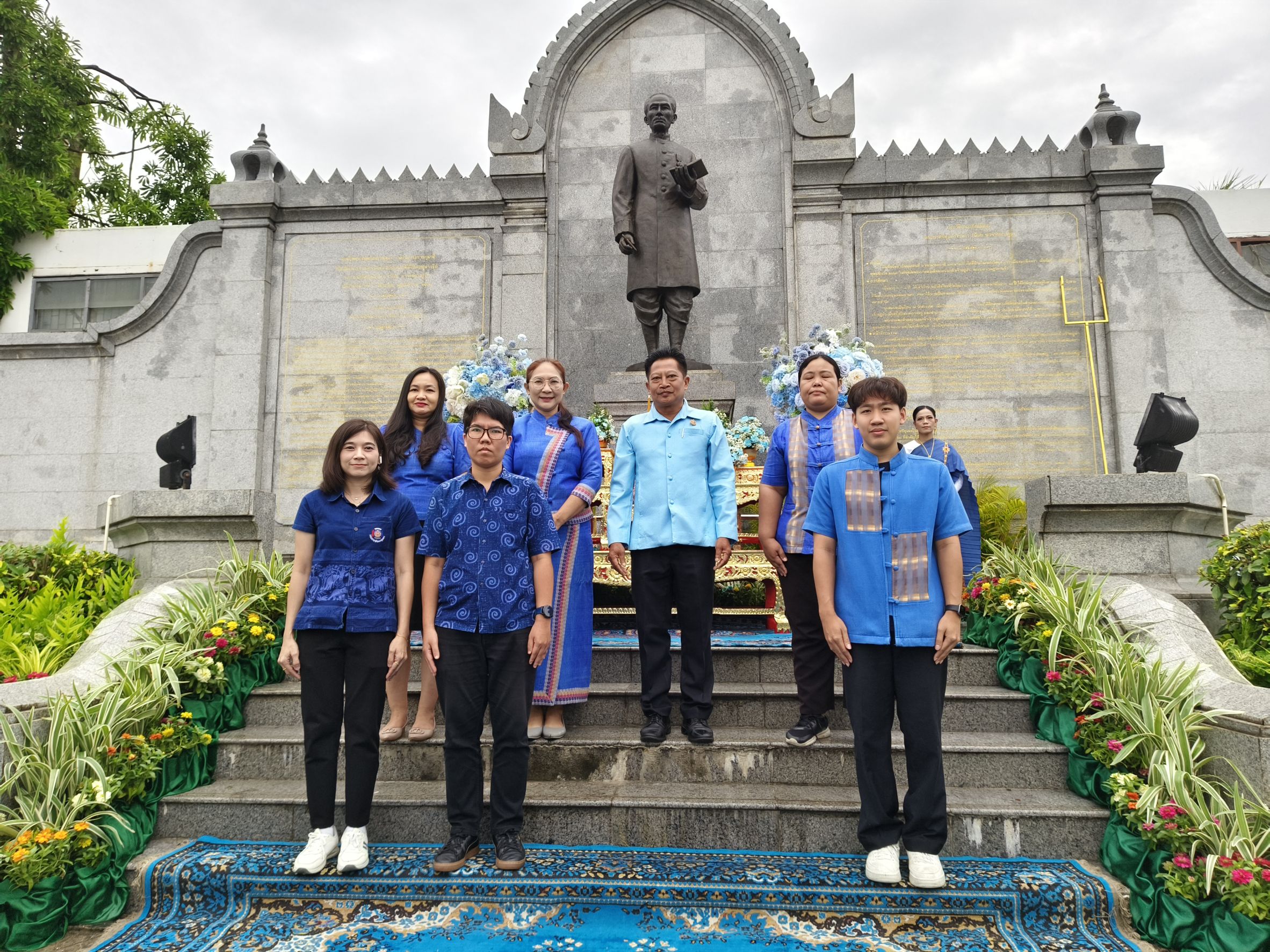 พช.ฉะเชิงเทรา ร่วมพิธีสักการะพระยาศรีสุนทรโวหาร (น้อย อาจารยางกูร) ประจำปี ๒๕๖๘ เทิดเกียรติปราชญ์ภาษาไทยผู้วางรากฐานการศึกษาของชาติ 🙏📚🇹🇭