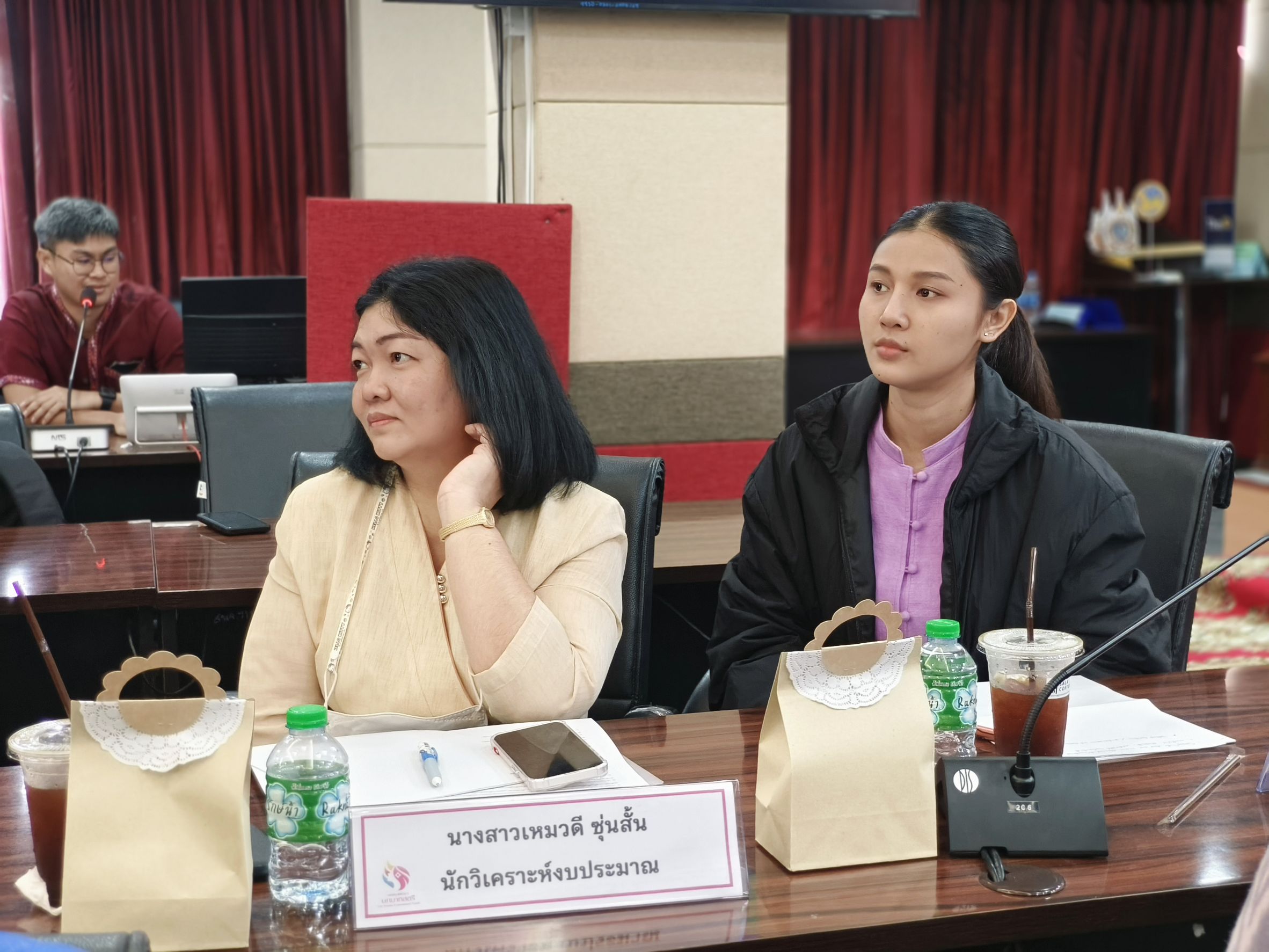 พช.แปดริ้ว ประชุมติดตามและประเมินผลทุนหมุนเวียนกองทุนพัฒนาบทบาทสตรี จังหวัดฉะเชิงเทรา ประจำปีงบประมาณ พ.ศ. ๒๕๖๘ 🧵💼