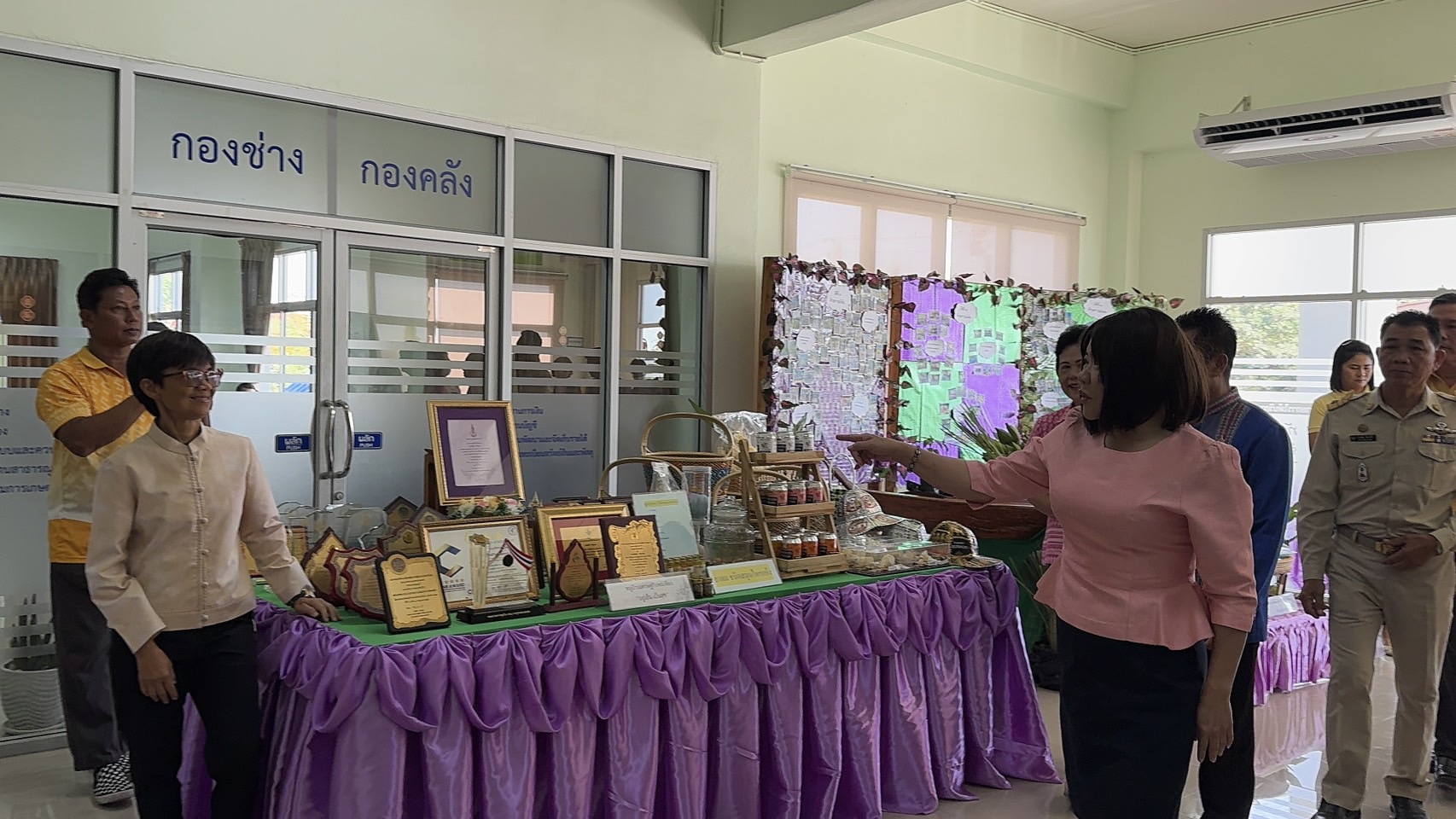 รองผู้ว่าฯ ฉะเชิงเทรา เป็นประธานคัดสรร “กิจกรรมพัฒนาชุมชนดีเด่น” วันสุดท้าย ณ เขาหินซ้อน