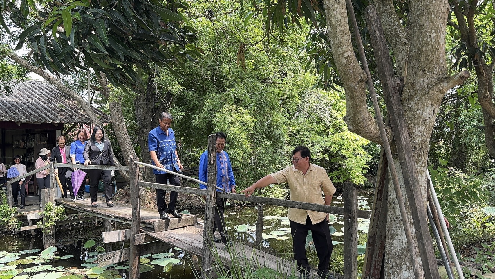 รองผู้ว่าฯ ฉะเชิงเทรา เป็นประธานคัดสรร “กิจกรรมพัฒนาชุมชนดีเด่น” วันสุดท้าย ณ เขาหินซ้อน