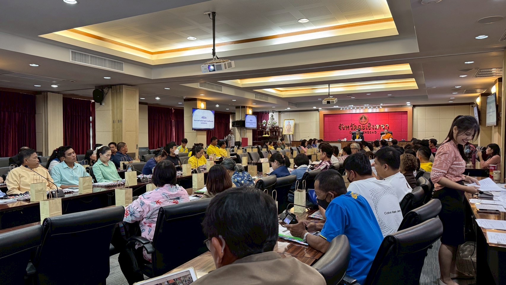 ปลัดจังหวัดฉะเชิงเทรา เปิดโครงการ “สร้างเครือข่ายผู้นำการเปลี่ยนแปลง” แนะ “อินฟลูเอนเซอร์ชุมชน” ขับเคลื่อนการพัฒนา