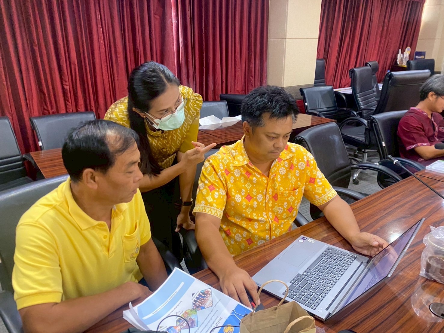 ปลัดจังหวัดฉะเชิงเทรา เปิดโครงการ “สร้างเครือข่ายผู้นำการเปลี่ยนแปลง” แนะ “อินฟลูเอนเซอร์ชุมชน” ขับเคลื่อนการพัฒนา