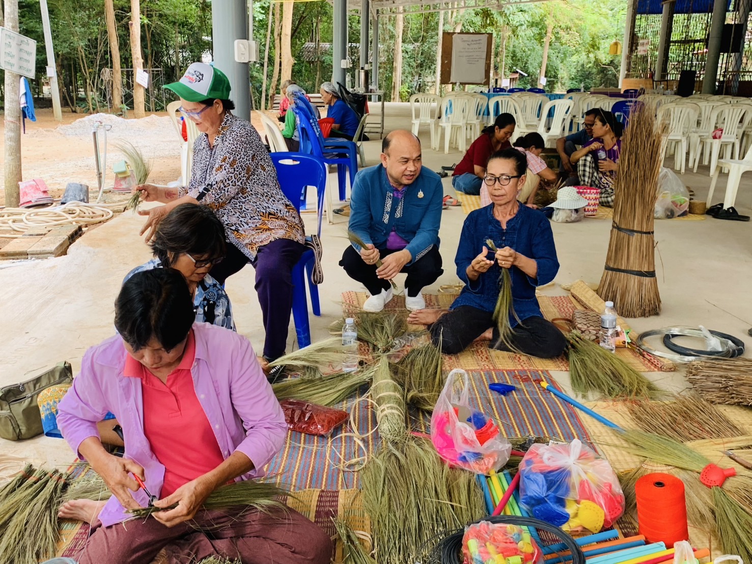 🐘พช.ฉะเชิงเทรา  สนับสนุนการดำเนินโครงการส่งเสริมกลุ่มอาชีพหมู่บ้านคนรักษ์ช้างจังหวัดฉะเชิงเทรา ณ อำเภอสนามชัยเขต