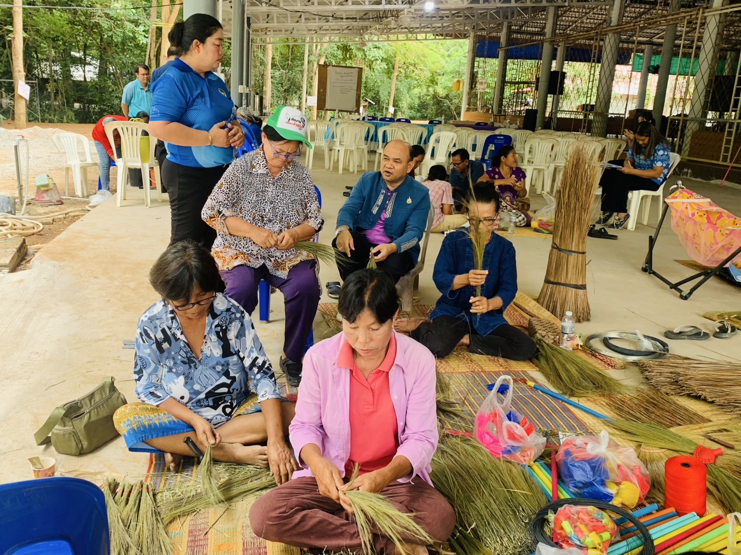 🐘พช.ฉะเชิงเทรา  สนับสนุนการดำเนินโครงการส่งเสริมกลุ่มอาชีพหมู่บ้านคนรักษ์ช้างจังหวัดฉะเชิงเทรา ณ อำเภอสนามชัยเขต