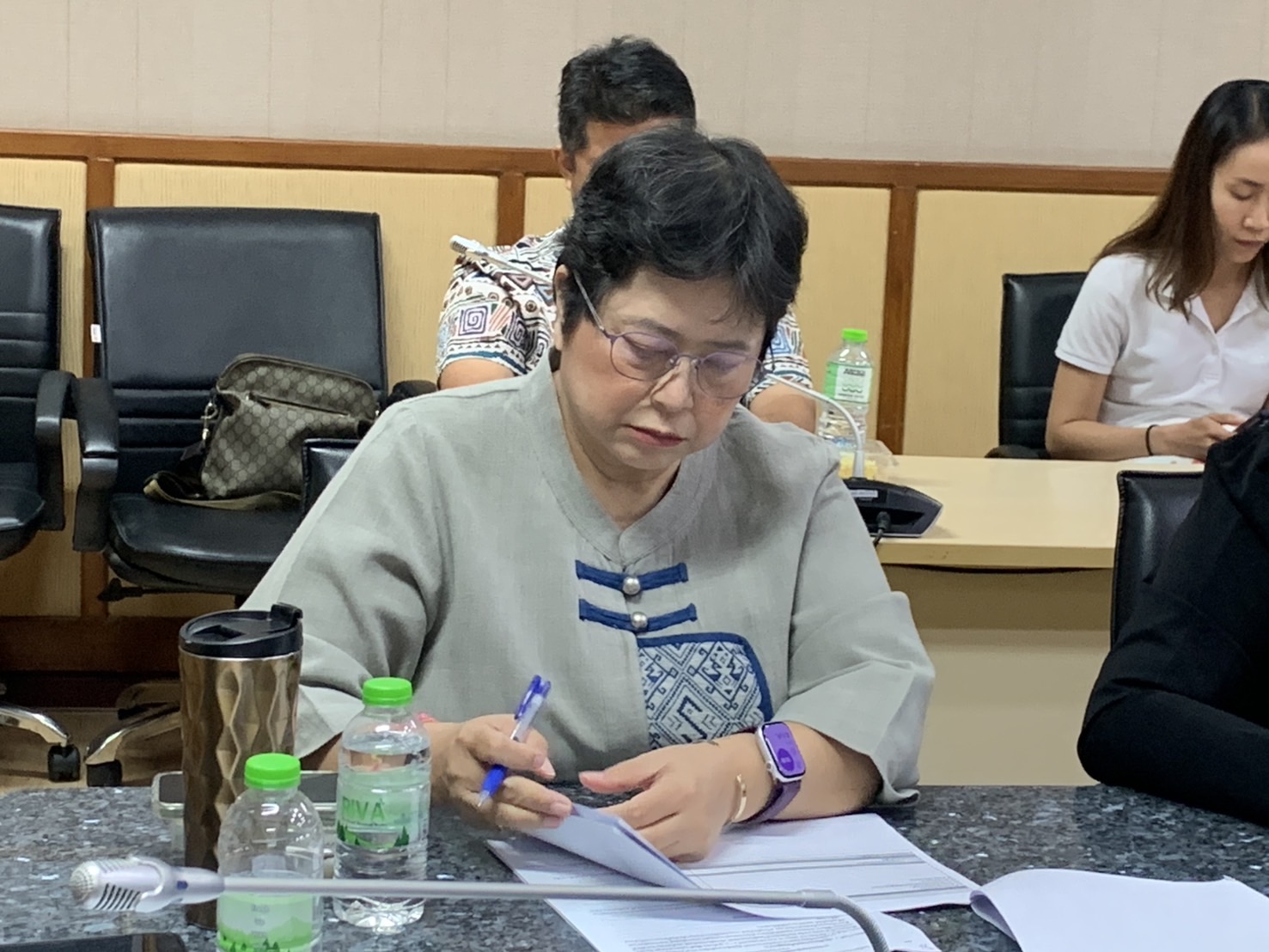 พช. ฉะเชิงเทรา จัดประชุมคัดเลือกผู้ผลิต ผู้ประกอบการ OTOP ร่วมจำหน่ายในงาน OTOP ศิลปาชีพ ประทีปไทย OTOP ก้าวไกลด้วยพระบารมี และประชุมคณะกรรมการเครือข่ายกลุ่มอาชีพ ผู้ผลิต และผู้ประกอบการหนึ่งตำบล หนึ่งผลิตภัณฑ์ ระดับจังหวัด