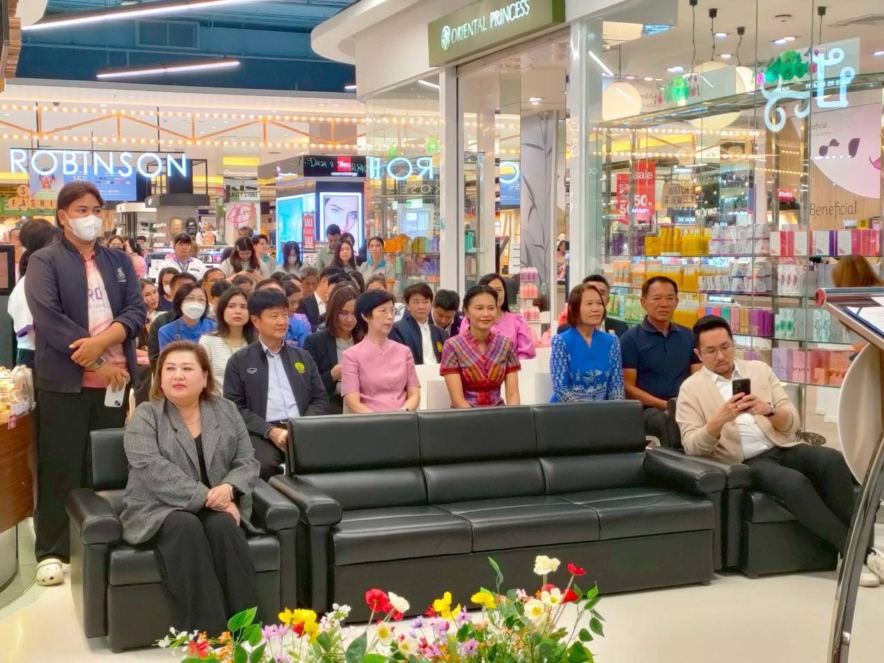 พช. ฉะเชิงเทรา ร่วมพิธีเปิดกิจกรรม “เทศกาลของดี 8 ริ้ว” ภายใต้โครงการร่วมค้าเพื่อพัฒนาเศรษฐกิจชุมชน ประจำปีงบประมาณ พ.ศ. 2568