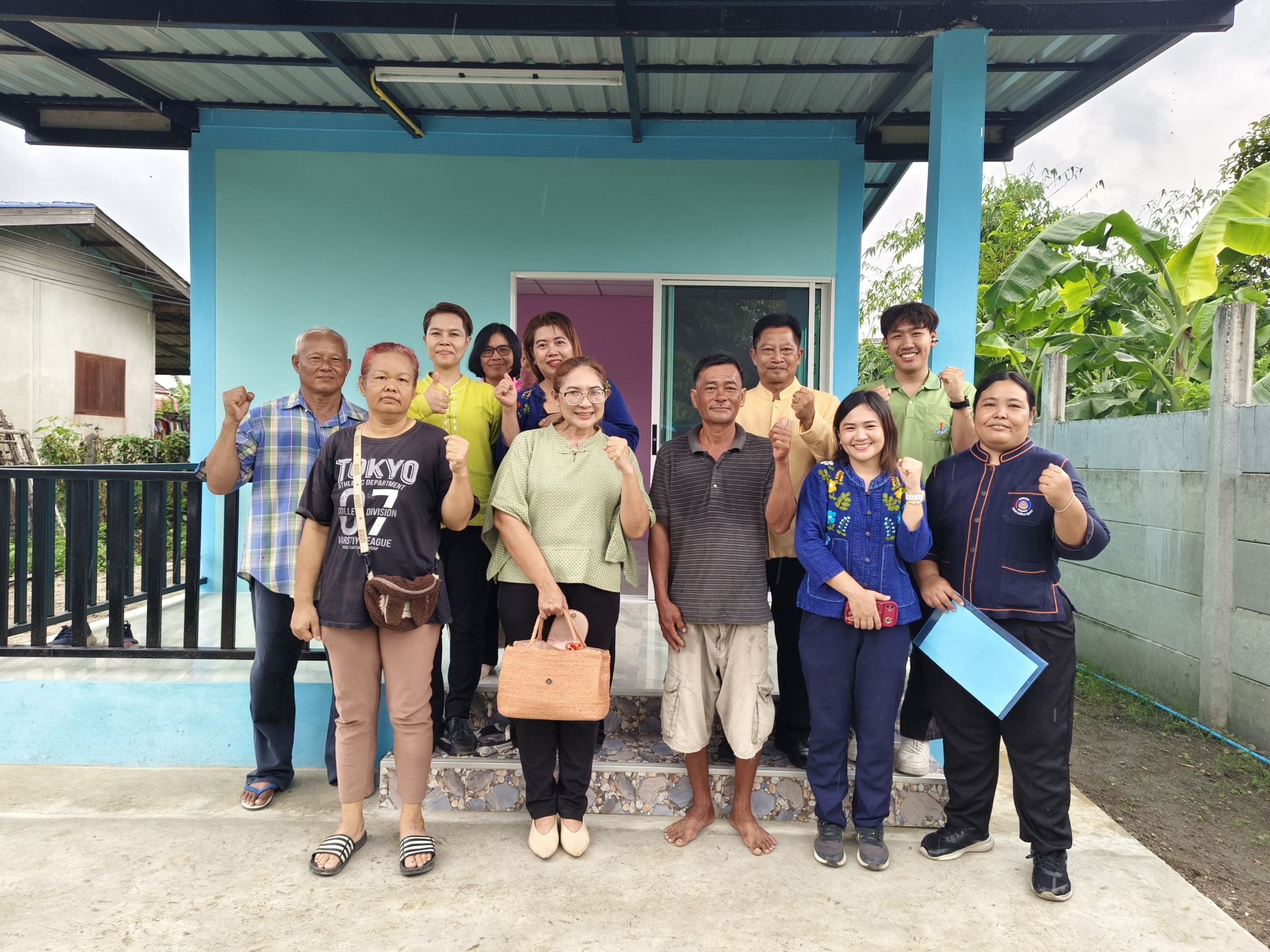 พช.ฉะเชิงเทรา ตรวจเยี่ยมบ้านครัวเรือนเป้าหมาย โครงการบ้านห่วงใยจากใจ GLO ประจำปี 2568 🏠