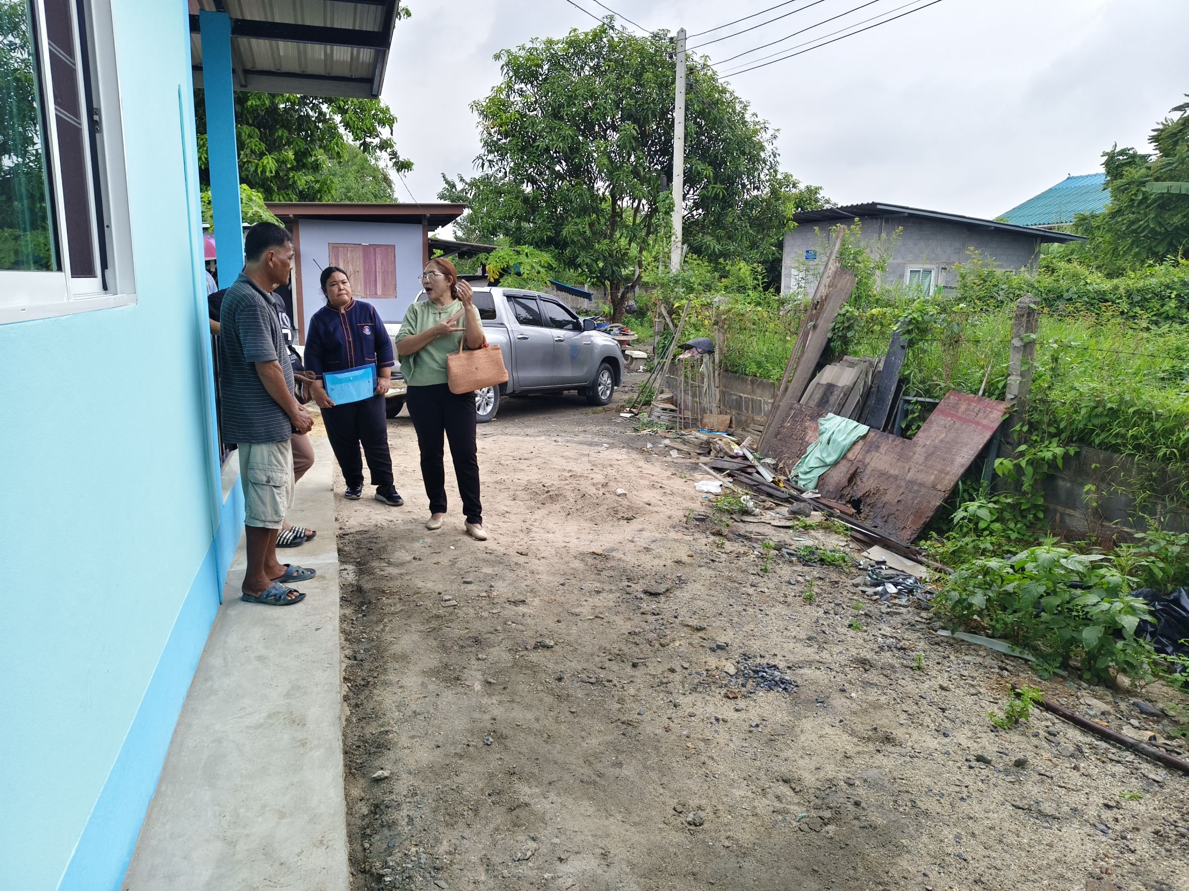 พช.ฉะเชิงเทรา ตรวจเยี่ยมบ้านครัวเรือนเป้าหมาย โครงการบ้านห่วงใยจากใจ GLO ประจำปี 2568 🏠