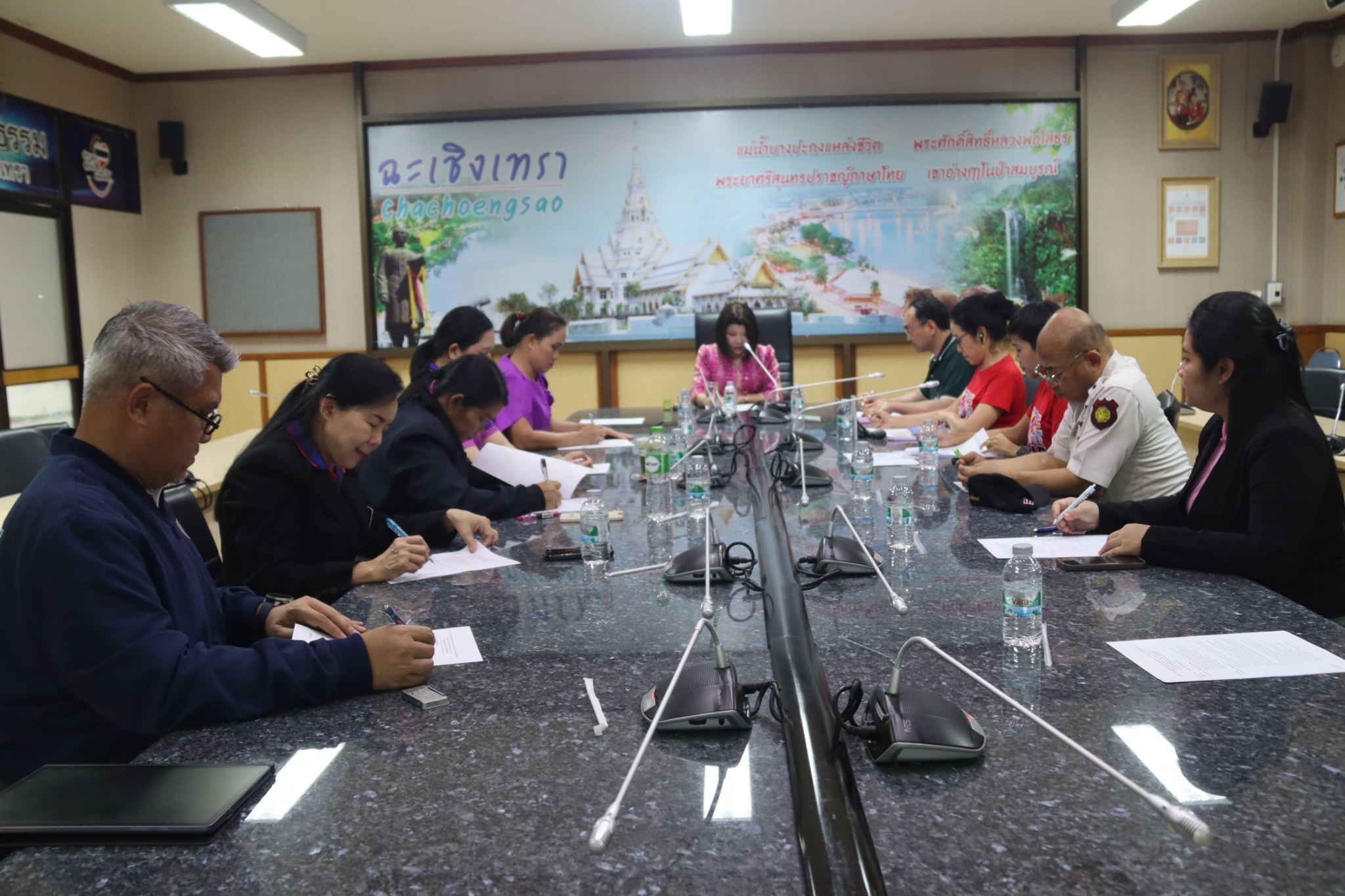 📰 พช.ฉะเชิงเทรา ร่วมประชุมคณะอนุกรรมการบริหารงานกองทุน TO BE NUMBER ONE จังหวัดฉะเชิงเทรา ครั้งที่ 1/2568 🧠✨