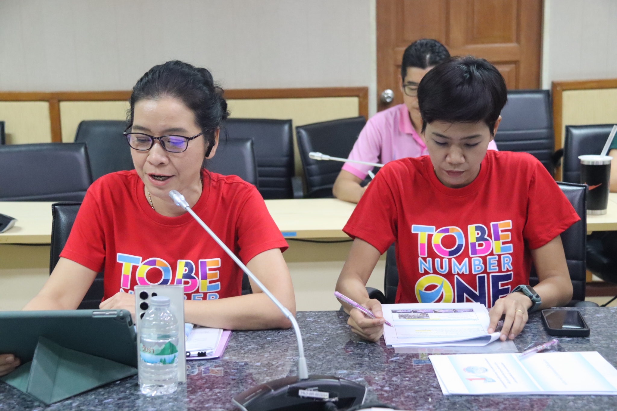 📰 พช.ฉะเชิงเทรา ร่วมประชุมคณะอนุกรรมการบริหารงานกองทุน TO BE NUMBER ONE จังหวัดฉะเชิงเทรา ครั้งที่ 1/2568 🧠✨