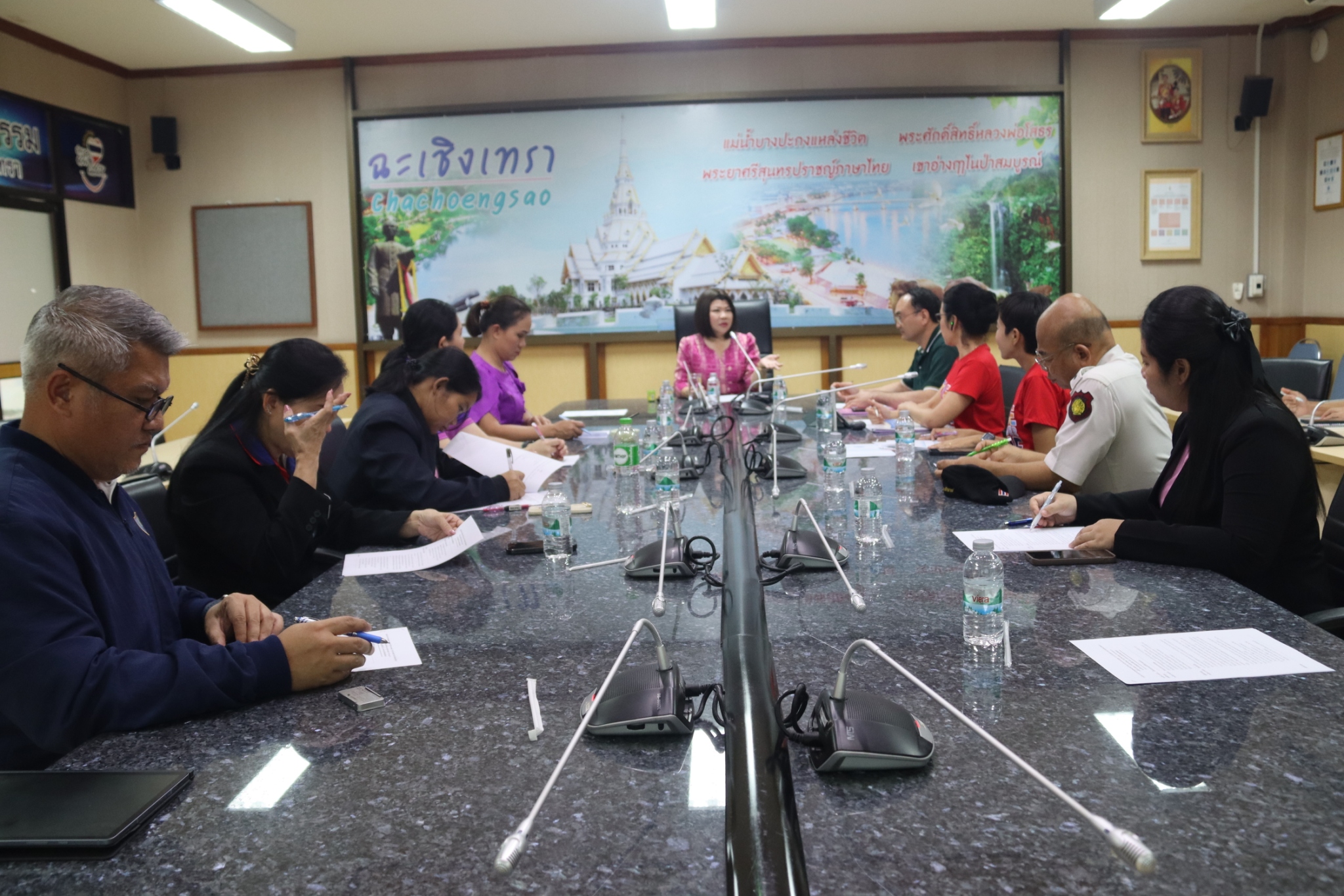 📰 พช.ฉะเชิงเทรา ร่วมประชุมคณะอนุกรรมการบริหารงานกองทุน TO BE NUMBER ONE จังหวัดฉะเชิงเทรา ครั้งที่ 1/2568 🧠✨