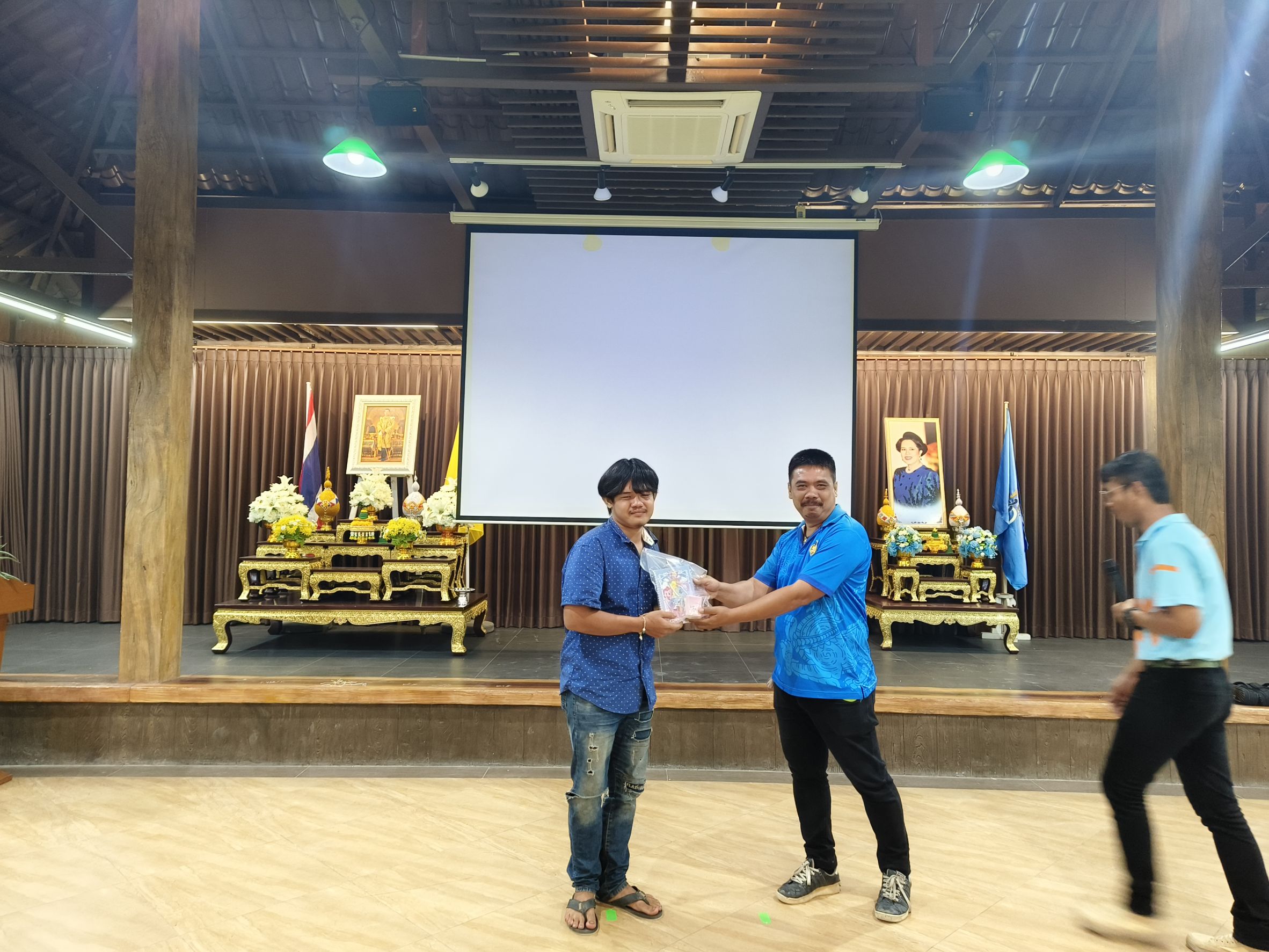 🌱 “โอกาสแห่งการเริ่มต้นใหม่” วันที่สองของโครงการส่งเสริมสัมมาชีพชุมชนฯ เต็มไปด้วยพลังใจและความรู้สู่การเปลี่ยนแปลง