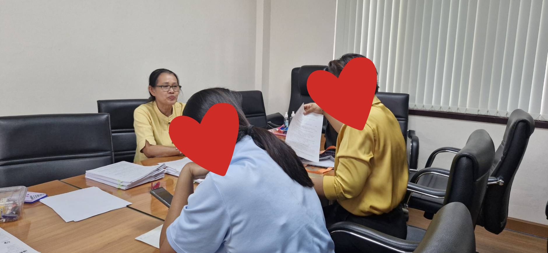 พช.ฉะเชิงเทรา ร่วมศาลฯ ไกล่เกลี่ยก่อนฟ้อง ลูกหนี้กองทุนสตรี 22 กลุ่ม รวมกว่า 3 ล้านบาท