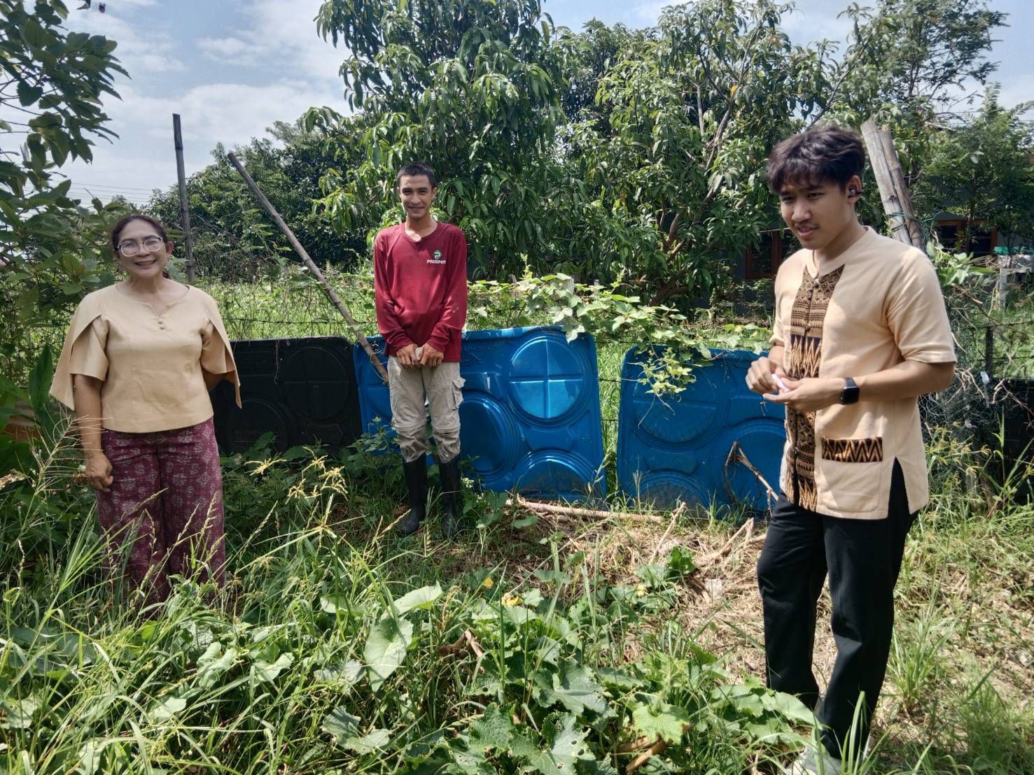 หนุนเยาวชนกลุ่มเสี่ยง! พช.ฉะเชิงเทราลงพื้นที่เยี่ยม “น้องแน็ค” วางแผนเลี้ยงกบ-ปลาดุก เสริมอาชีพยั่งยืน