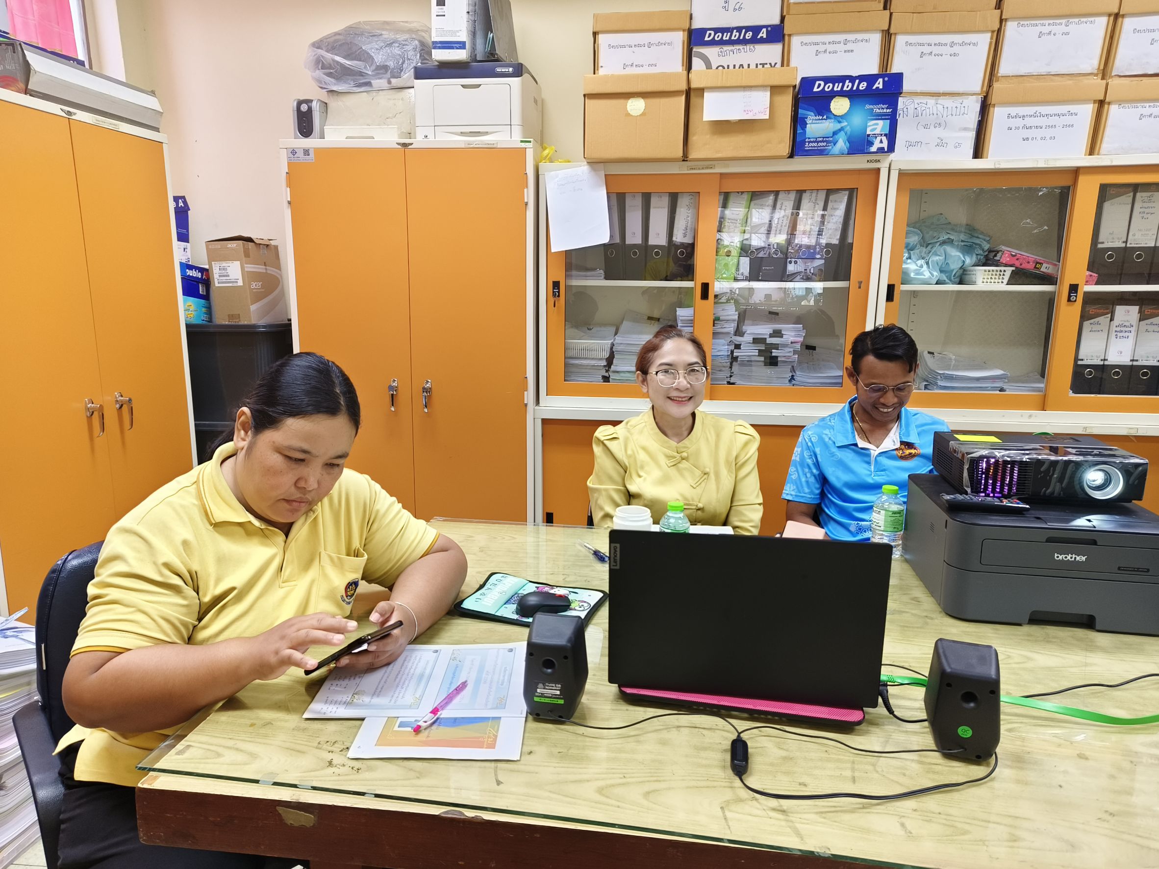 พช.ฉะเชิงเทรา ประชุมออนไลน์เตรียมพร้อมพิธีรับมอบเงินพระราชทานขวัญถุงกองทุนแม่ของแผ่นดิน ประจำปี 2568