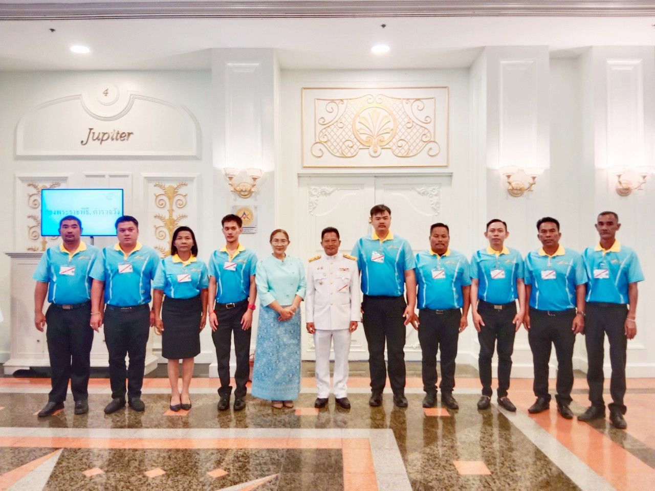 พช.ฉะเชิงเทรา นำต้นกล้ากองทุนแม่ของแผ่นดิน เข้าร่วมรับพระราชทานเงินขวัญถุง และเฝ้ารับเสด็จสมเด็จพระนางเจ้าฯ พระบรมราชินี ในงานมหกรรมกองทุนแม่ของแผ่นดิน ปี 2568