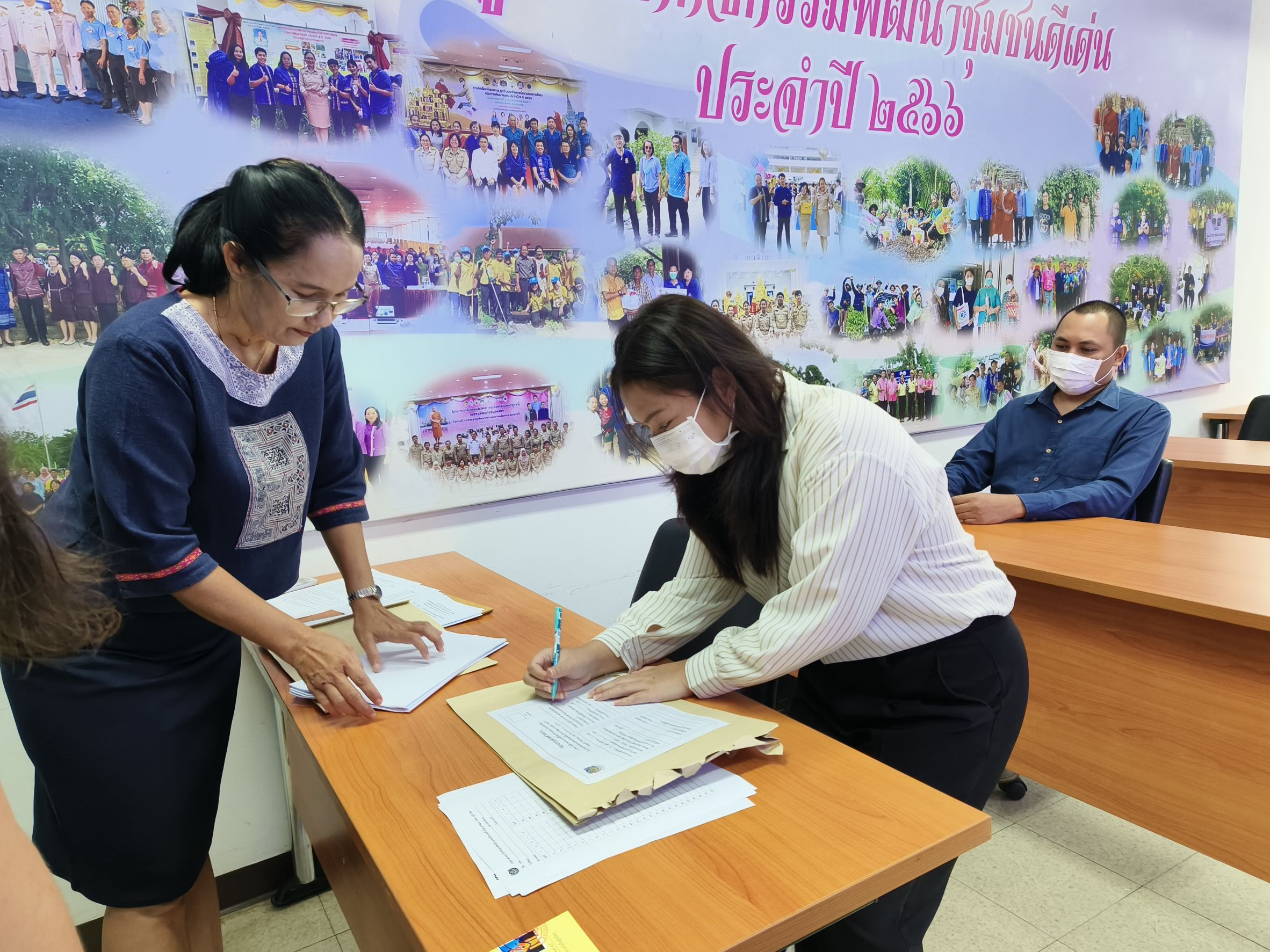 พัฒนาชุมชนฉะเชิงเทรา เดินหน้าคัดเลือก “อาสาพัฒนา (อสพ.) รุ่นที่ 77” เสริมศักยภาพการทำงานในพื้นที่