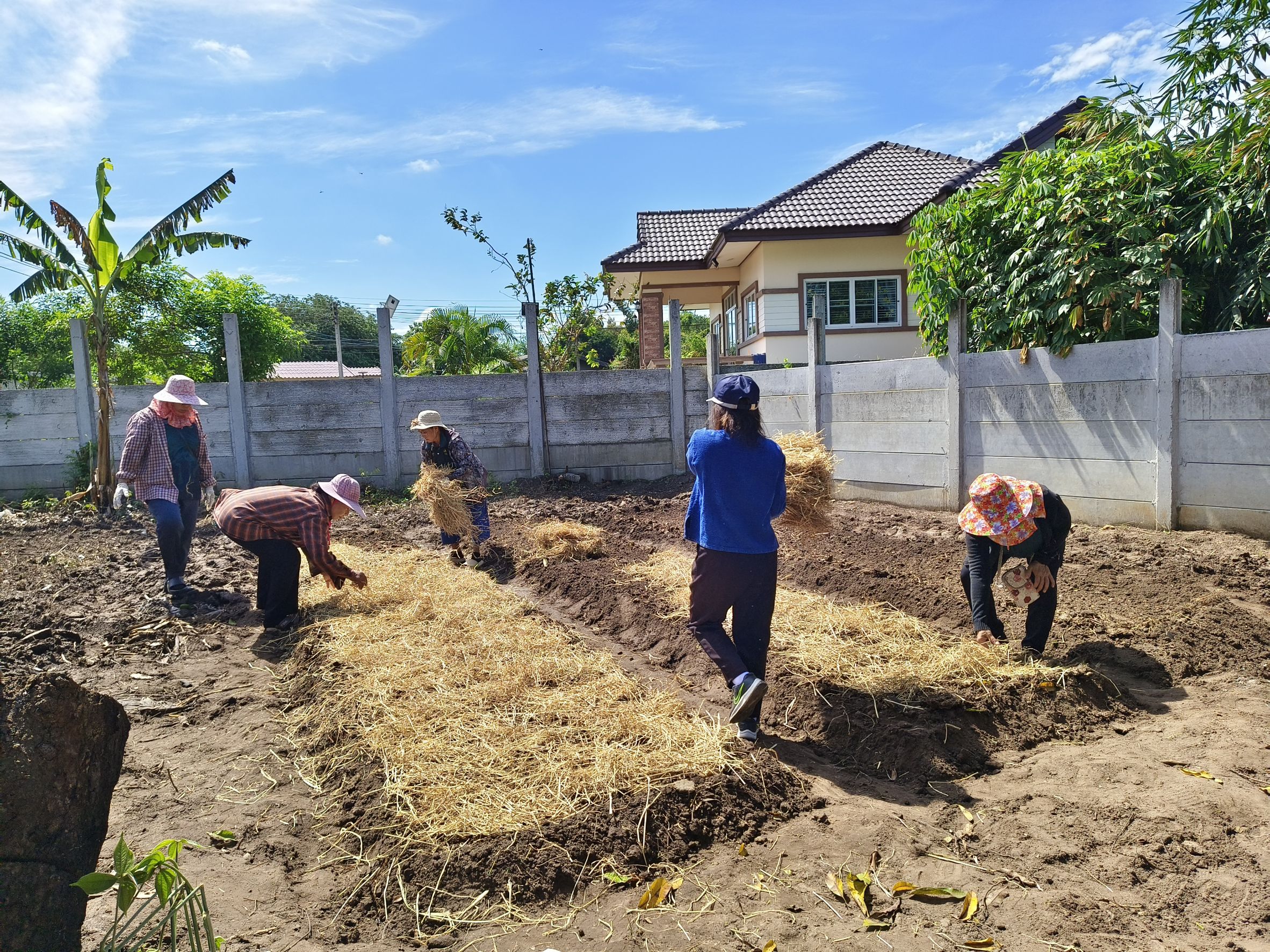 บ้านห่วงใยจากใจ GLO เติมเต็มสุขอย่างยั่งยืนให้ครัวเรือนเปราะบาง
