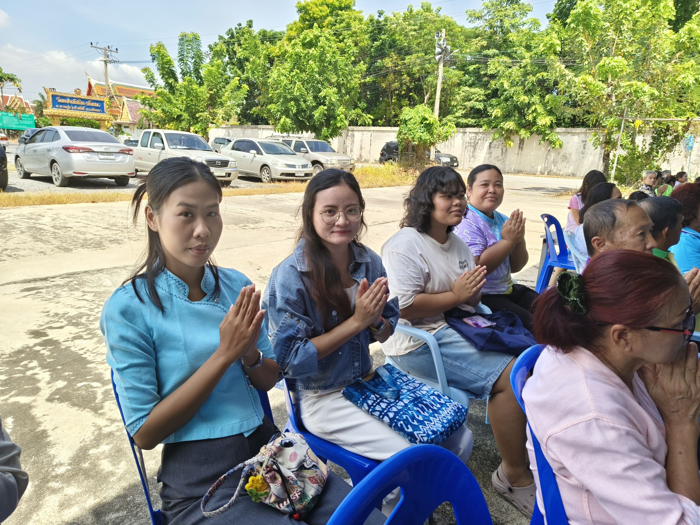 พช.ฉะเชิงเทรา ร่วมกองทุนแม่ของแผ่นดินบ้านท่าถั่ว จัดทำบุญวันแม่แห่งชาติ