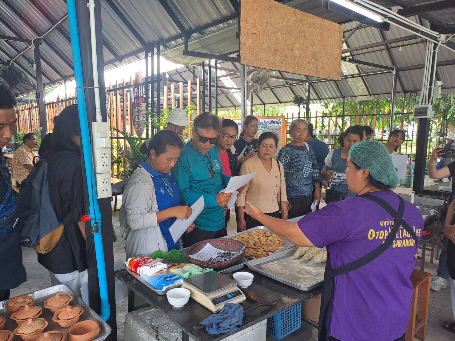 พช. ฉะเชิงเทรา ดำเนินโครงการเสริมสร้างรายได้ด้วยเครือข่ายเกษตรปลอดภัย กิจกรรมหลักที่ ๑ ส่งเสริมและพัฒนาศักยภาพเครือข่ายเกษตรปลอดภัยระดับจังหวัด กิจกรรมประชุมเชิงปฏิบัติการการส่งเสริมและพัฒนาศักยภาพเครือข่ายเกษตรปลอดภัยระดับจังหวัด