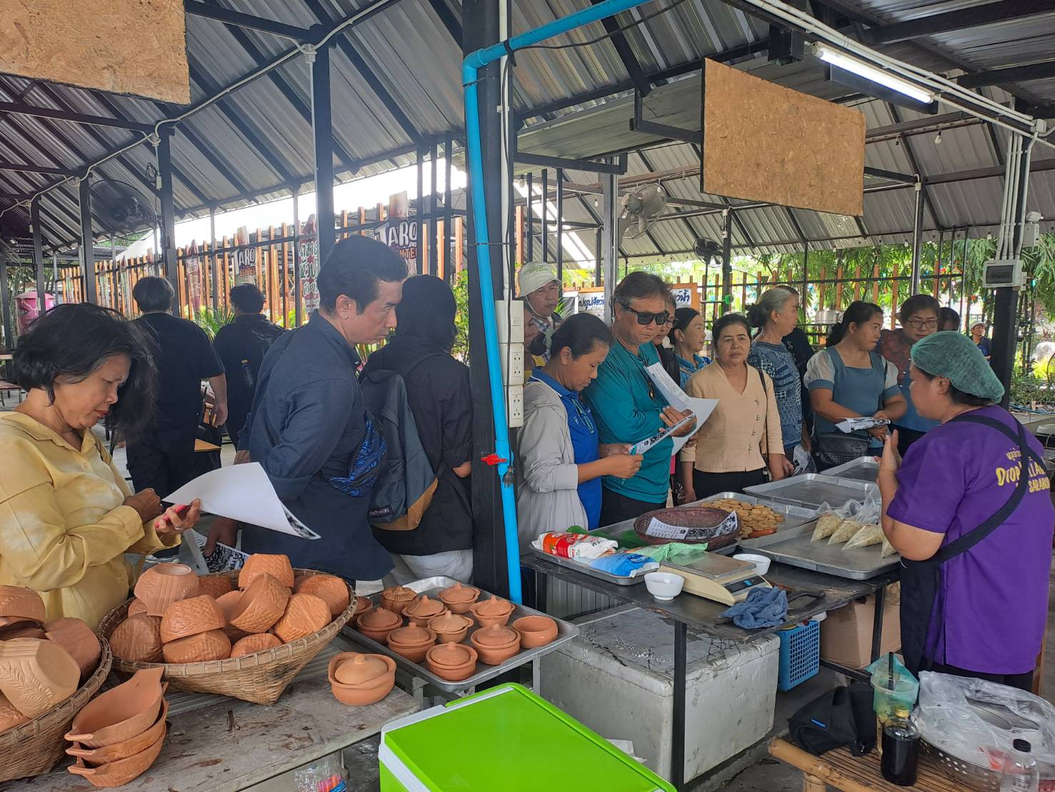 พช. ฉะเชิงเทรา ดำเนินโครงการเสริมสร้างรายได้ด้วยเครือข่ายเกษตรปลอดภัย กิจกรรมหลักที่ ๑ ส่งเสริมและพัฒนาศักยภาพเครือข่ายเกษตรปลอดภัยระดับจังหวัด กิจกรรมประชุมเชิงปฏิบัติการการส่งเสริมและพัฒนาศักยภาพเครือข่ายเกษตรปลอดภัยระดับจังหวัด