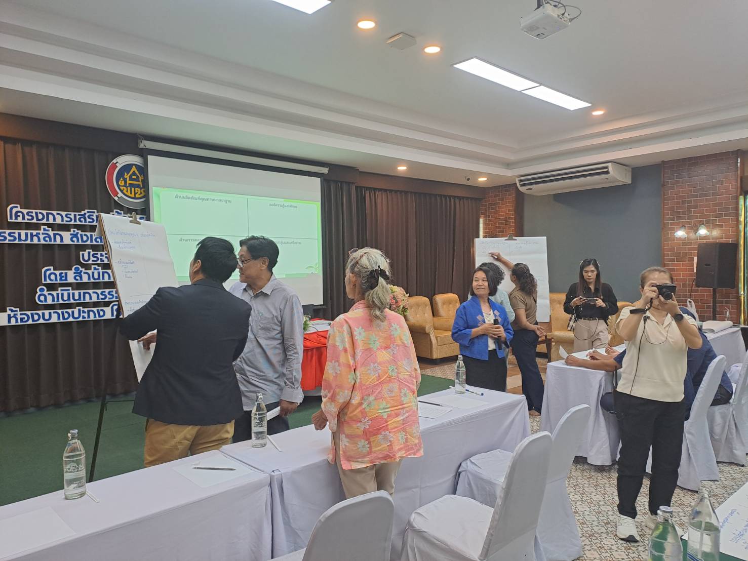 จังหวัดฉะเชิงเทรา ดำเนินการโครงการส่งเสริมการสร้างรายได้จากกิจการอาหารปลอดภัย