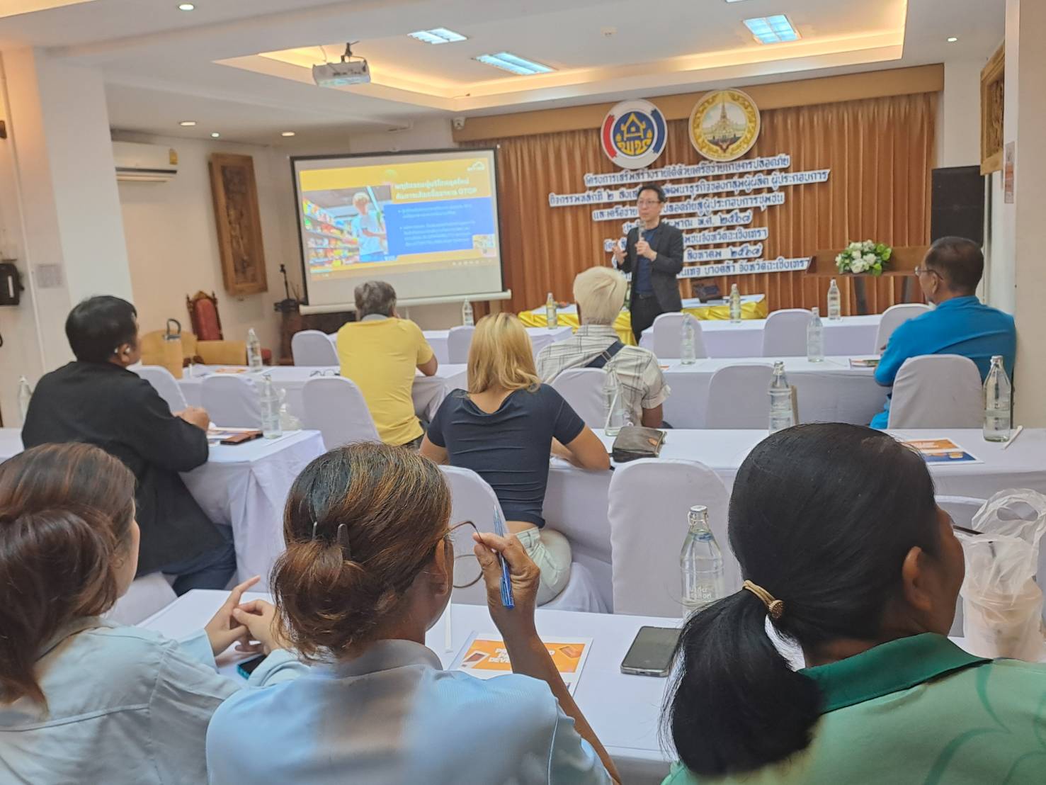 จังหวัดฉะเชิงเทรา ดำเนินการโครงการส่งเสริมการสร้างรายได้จากกิจการอาหารปลอดภัย