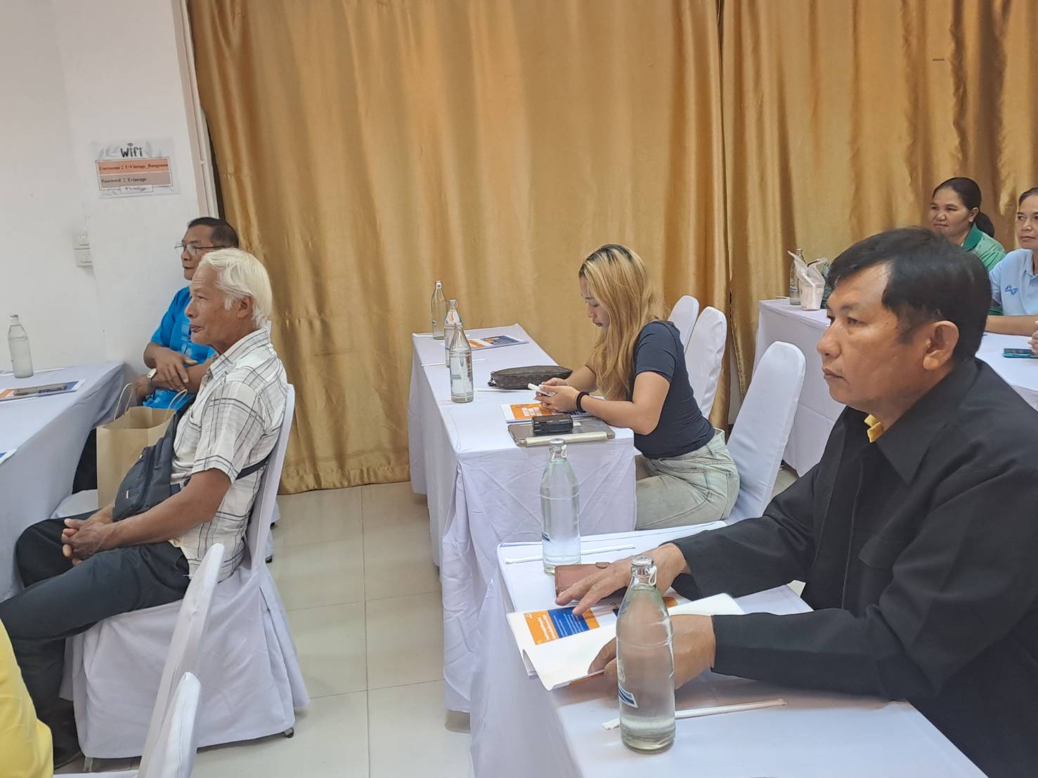 จังหวัดฉะเชิงเทรา ดำเนินการโครงการส่งเสริมการสร้างรายได้จากกิจการอาหารปลอดภัย