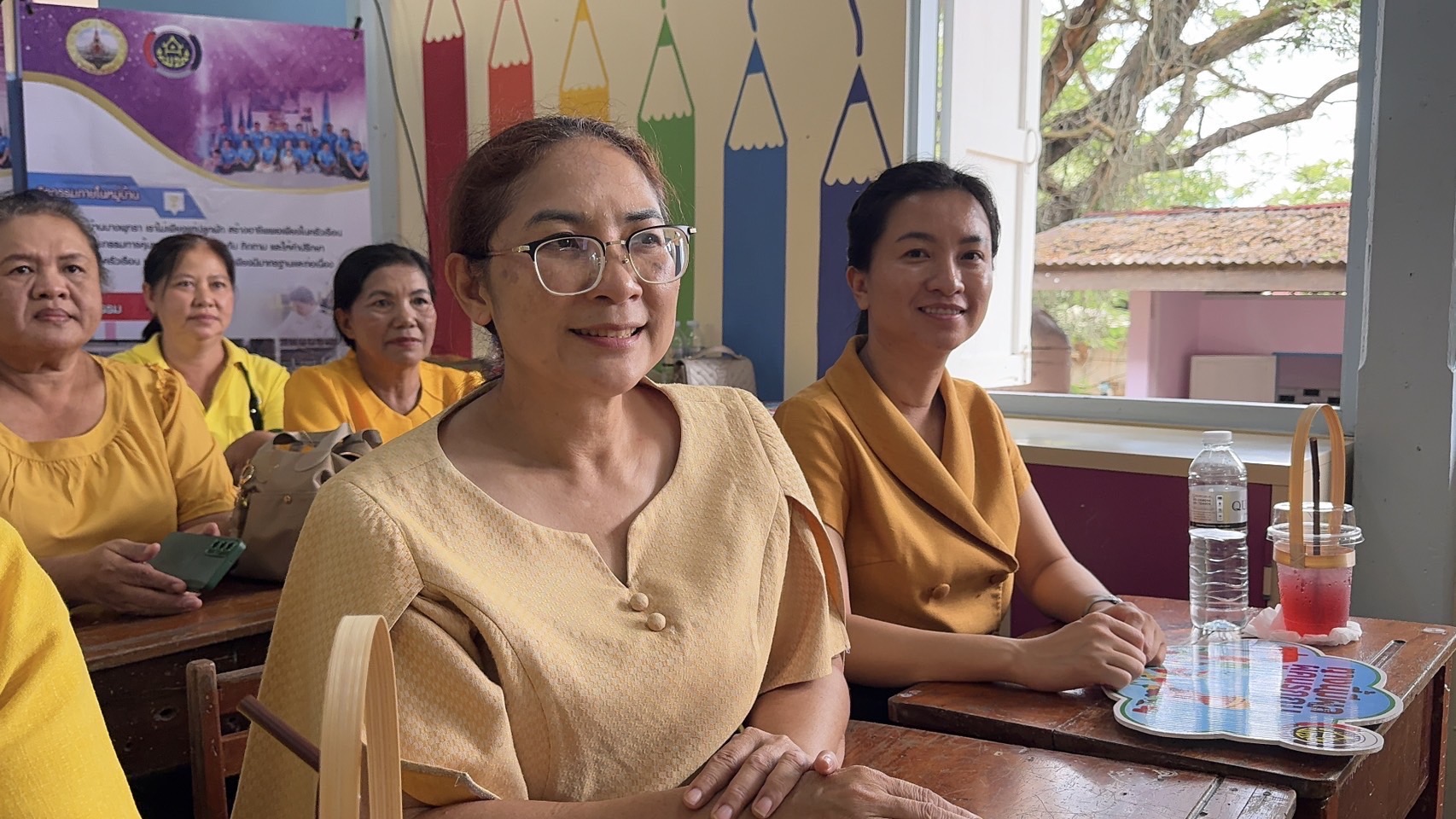 ผู้นำการเปลี่ยนแปลงตำบลเมืองใหม่ ฉะเชิงเทรา โชว์ผลสำเร็จบนเวทีระดับประเทศ ณ โรงเรียนวัดแสนภุมราวาส มหกรรม “ตำบลเข้มแข็งตามหลักเศรษฐกิจพอเพียง”