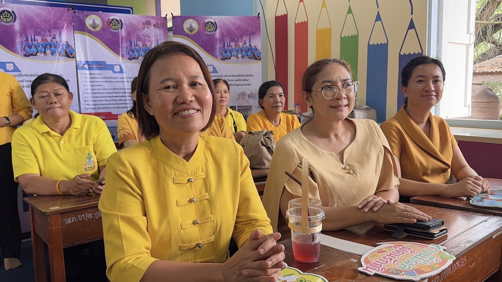 ผู้นำการเปลี่ยนแปลงตำบลเมืองใหม่ ฉะเชิงเทรา โชว์ผลสำเร็จบนเวทีระดับประเทศ ณ โรงเรียนวัดแสนภุมราวาส มหกรรม “ตำบลเข้มแข็งตามหลักเศรษฐกิจพอเพียง”