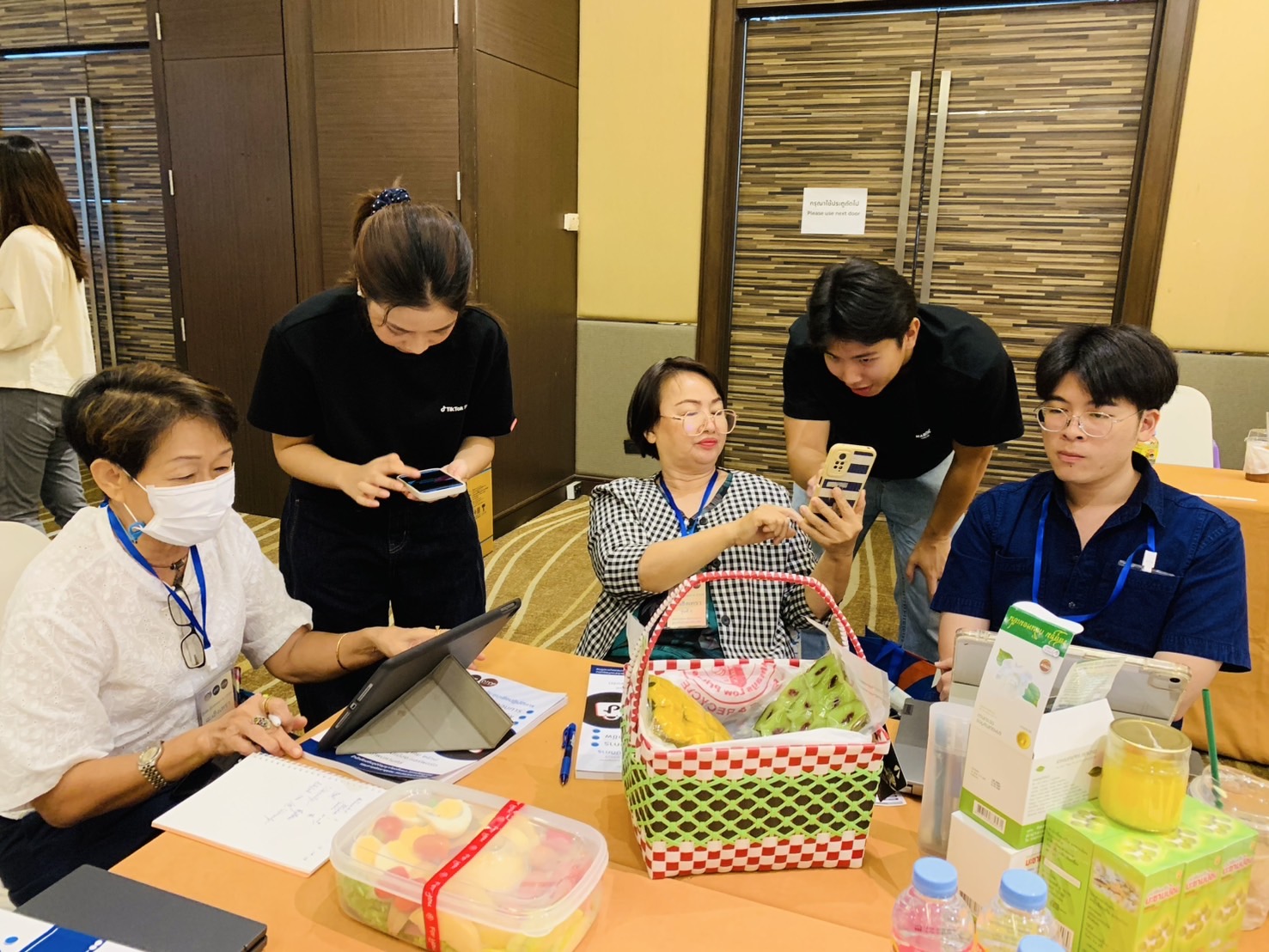 📲พช.ฉะเชิงเทรา ร่วมประชุมเชิงปฏิบัติการ “พัฒนาผู้ประกอบการสู่การเป็นผู้จำหน่ายมืออาชีพ” รุ่นที่ 8