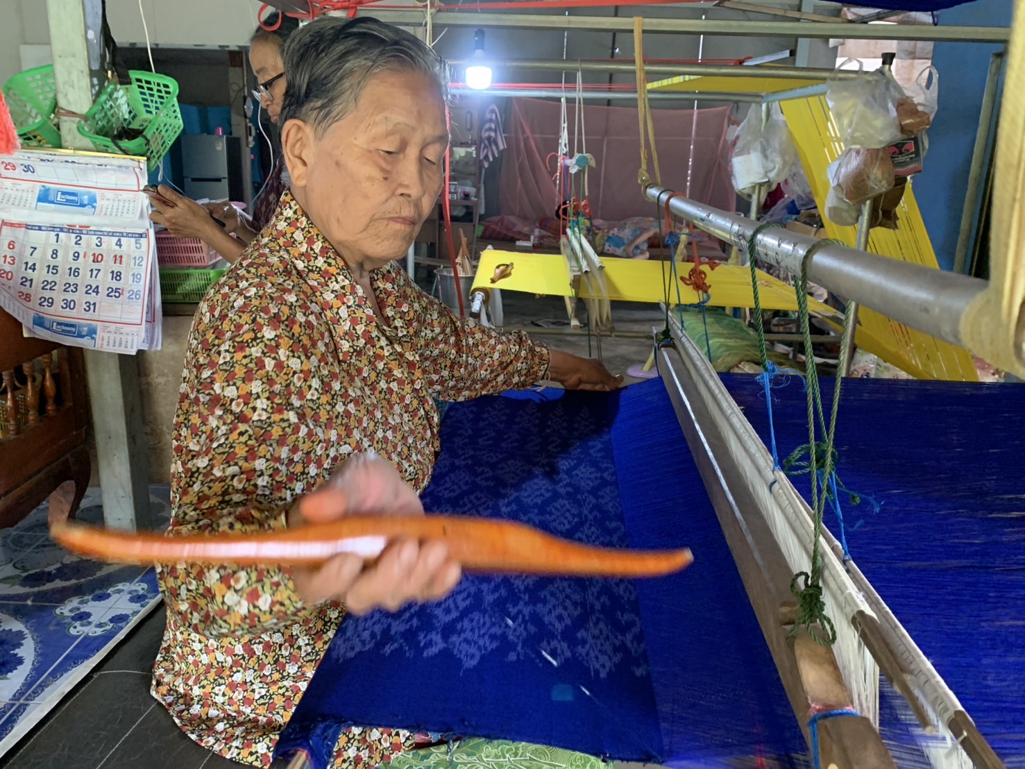 พช.ฉะเชิงเทรา ติดตาม ให้กำลังใจผู้ผลิต ผู้ประกอบการผ้าไทย อ.เมืองฯ ร่วมส่งประกวดผ้าลายพระราชทาน “ผ้าลายสิริราชพัสตราภรณ์“