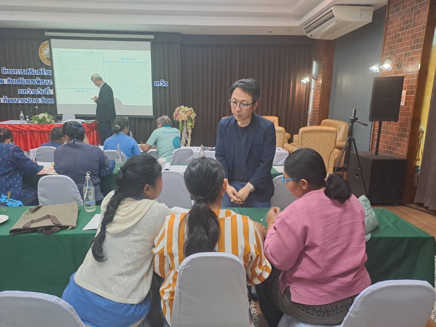 พช. ฉะเชิงเทรา ดำเนินโครงการเสริมสร้างรายได้ด้วยเครือข่ายเกษตรปลอดภัย กิจกรรมหลักที่ ๑ ส่งเสริมและพัฒนาศักยภาพเครือข่ายเกษตรปลอดภัยระดับจังหวัด กิจกรรมประชุมเชิงปฏิบัติการการส่งเสริมและพัฒนาศักยภาพเครือข่ายเกษตรปลอดภัยระดับจังหวัด