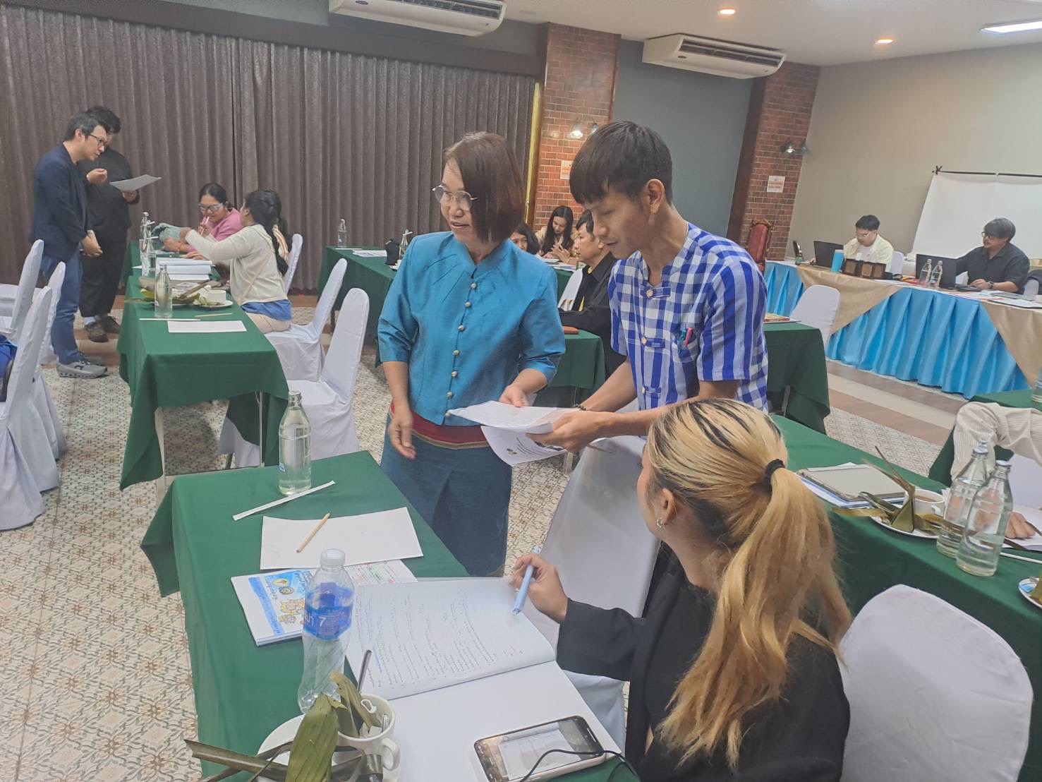 พช. ฉะเชิงเทรา ดำเนินโครงการเสริมสร้างรายได้ด้วยเครือข่ายเกษตรปลอดภัย กิจกรรมหลักที่ ๑ ส่งเสริมและพัฒนาศักยภาพเครือข่ายเกษตรปลอดภัยระดับจังหวัด กิจกรรมประชุมเชิงปฏิบัติการการส่งเสริมและพัฒนาศักยภาพเครือข่ายเกษตรปลอดภัยระดับจังหวัด