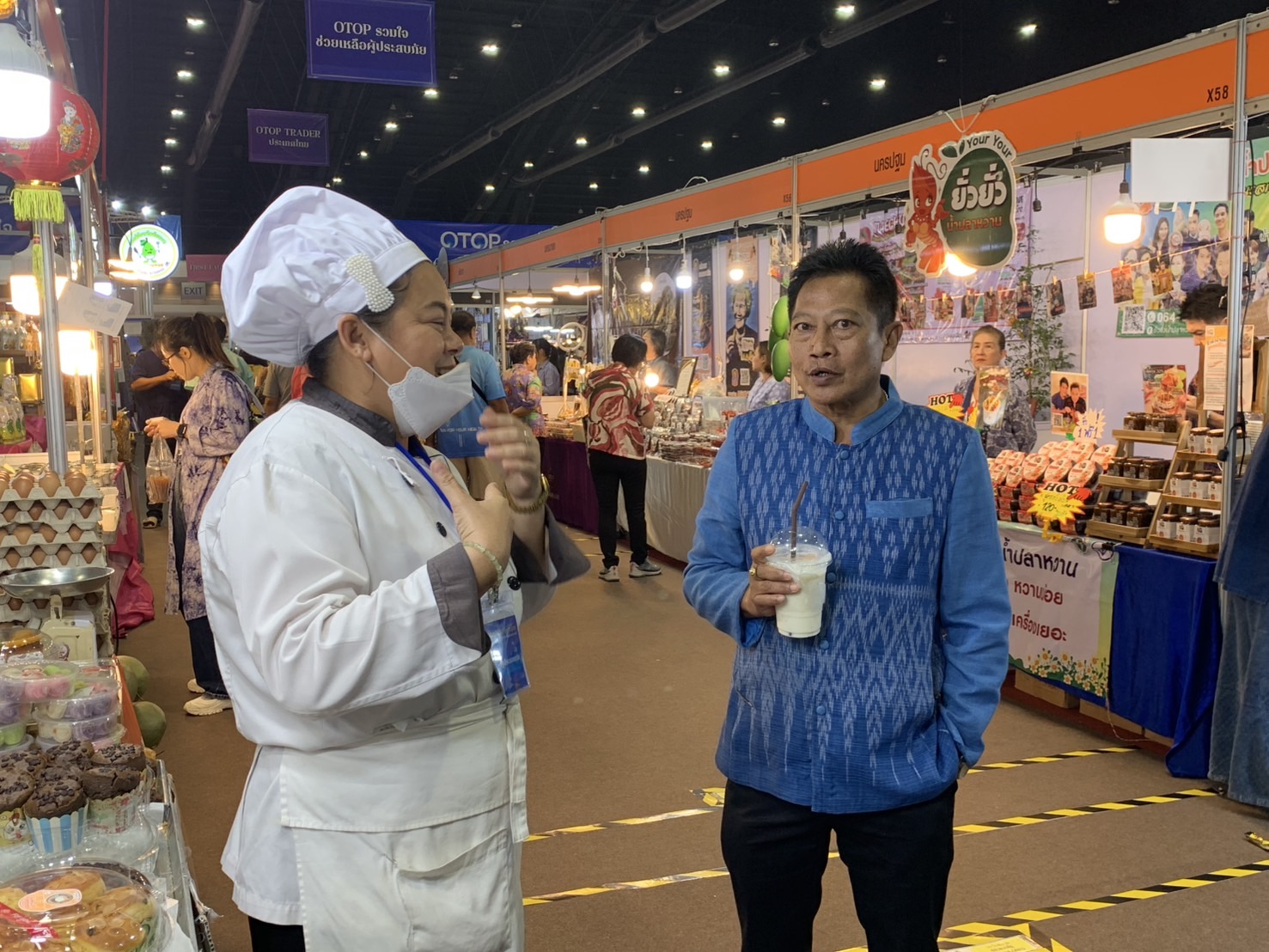 🛍️พช.ฉะเชิงเทรา นำผู้ผลิต ผู้ประกอบการ OTOP ร่วมจำหน่ายในงานศิลปาชีพ ประทีปไทย OTOP หลอมดวงใจ ด้วยพระบารมี (วันที่ 3)