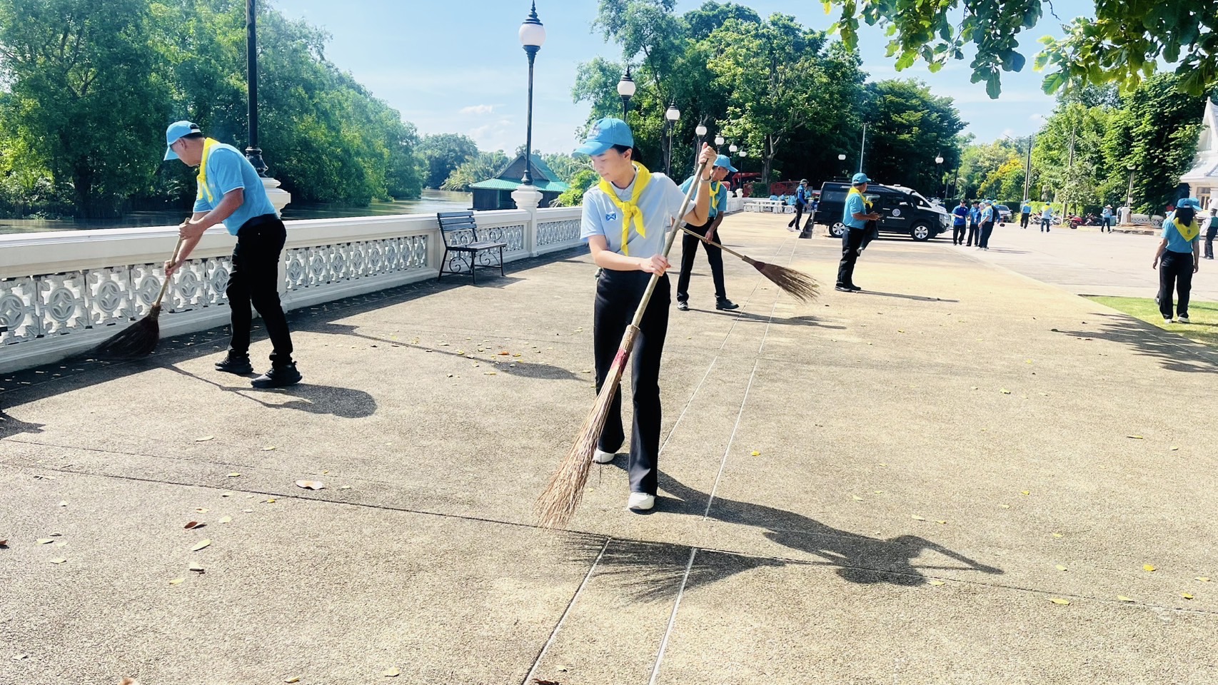 💛🩵พช.ฉะเชิงเทรา ร่วมกิจกรรมจิตอาสาบำเพ็ญสาธารณประโยชน์เพื่อถวายเป็นพระราชกุศลเนื่องในโอกาสวันเฉลิมพระชนมพรรษาสมเด็จพระนางเจ้าสิริกิติ์พระบรมราชินีนาถ พระบรมราชชนนีพันปีหลวง ๑๒ สิงหาคม ๒๕๖๘