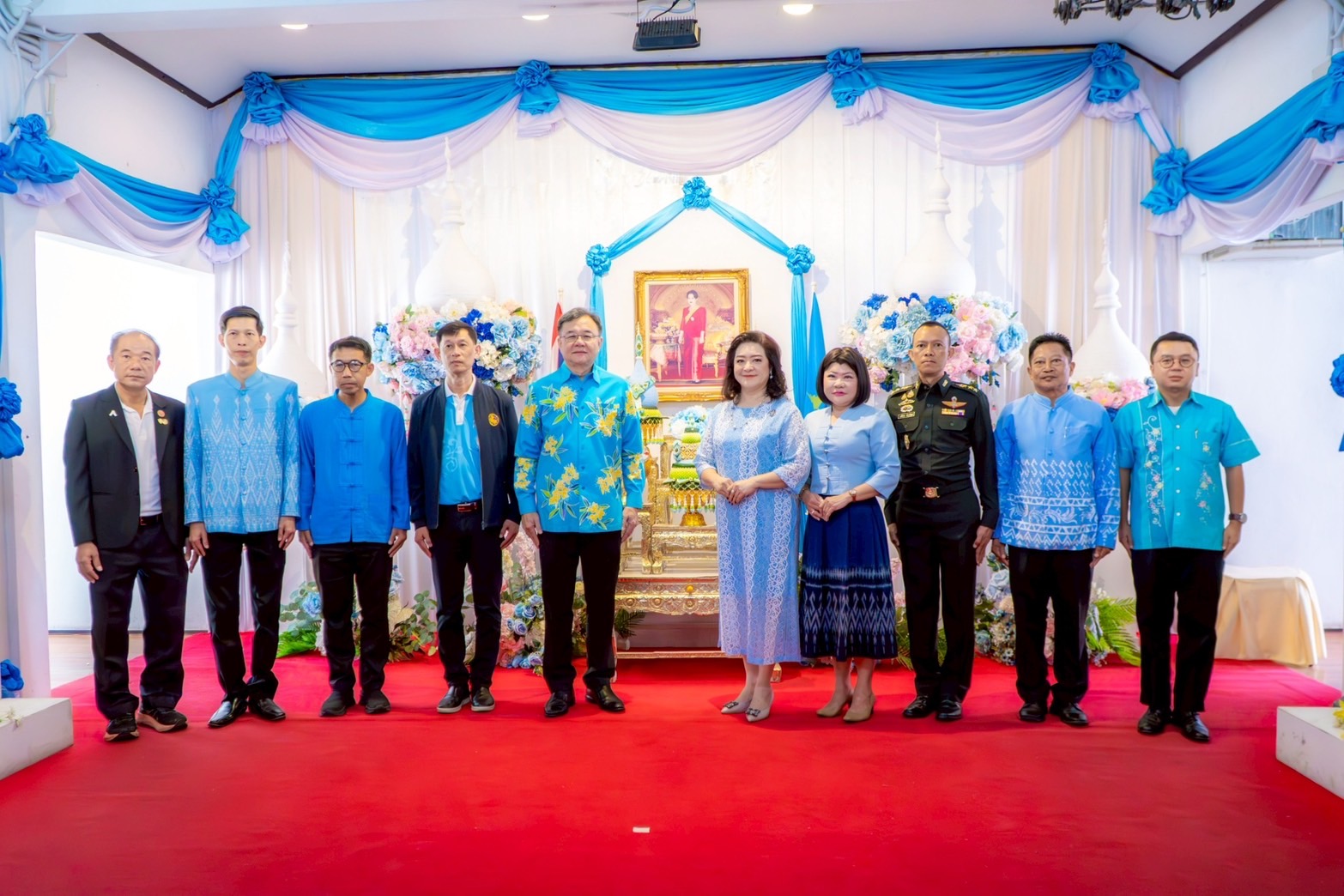 🩵❤️พัฒนาชุมชนฉะเชิงเทรา ร่วมพิธีลงนามถวายพระพรชัยมงคล สมเด็จพระนางเจ้าสิริกิติ์ พระบรมราชินีนาถ พระบรมราชชนนีพันปีหลวง เนื่องในโอกาสวันเฉลิมพระชนมพรรษา 12 สิงหาคม 2568