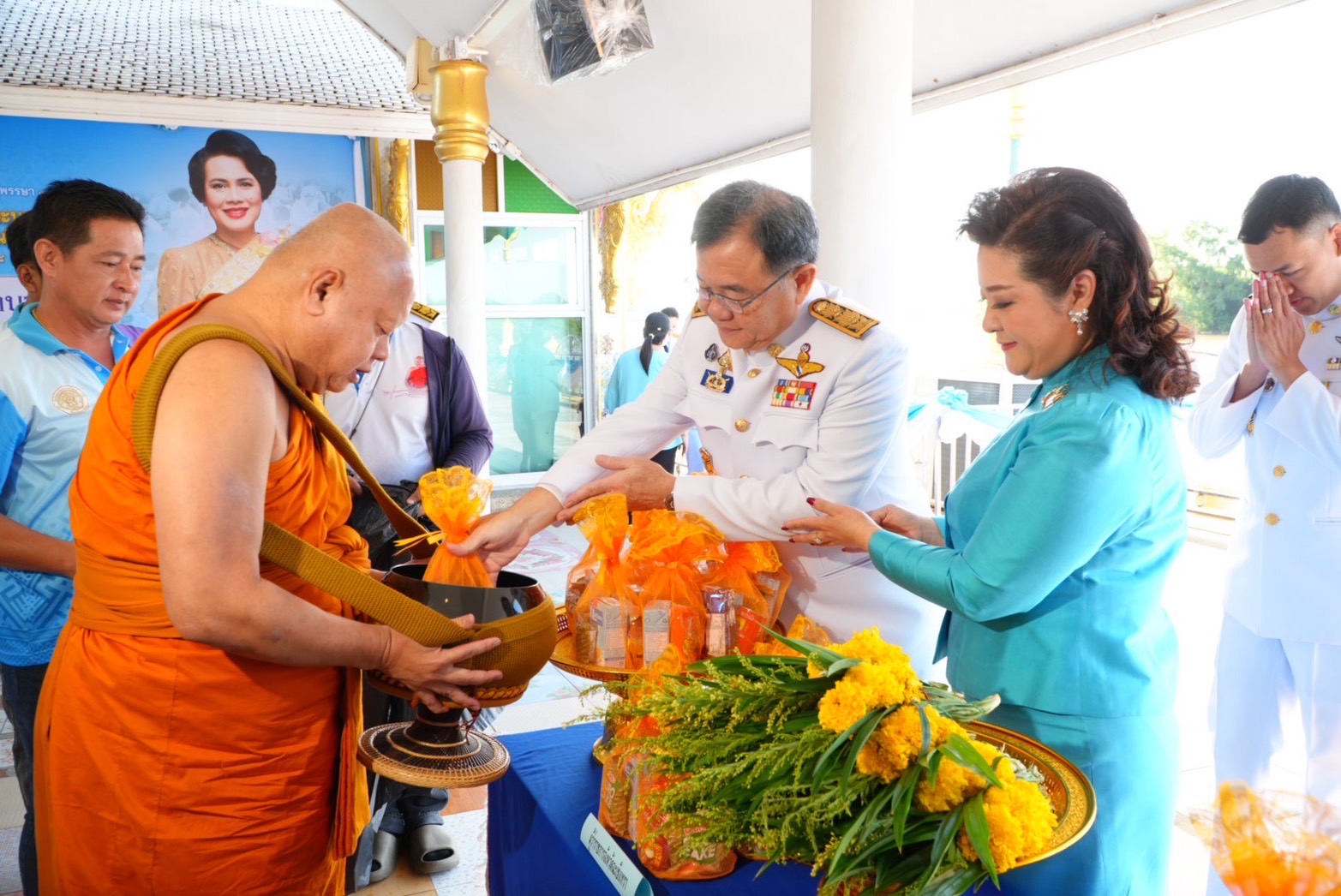 🩵พช.ฉะเชิงเทรา ร่วมพิธีเจริญพระพุทธมนต์และทำบุญตักบาตรถวายพระราชกุศล เนื่องในโอกาสมหามงคลเฉลิมพระชนมพรรษา 93 พรรษา สมเด็จพระนางเจ้าสิริกิติ์ พระบรมราชินีนาถ พระบรมราชชนนีพันปีหลวง 12 สิงหาคม 2568