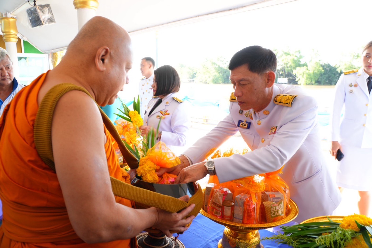🩵พช.ฉะเชิงเทรา ร่วมพิธีเจริญพระพุทธมนต์และทำบุญตักบาตรถวายพระราชกุศล เนื่องในโอกาสมหามงคลเฉลิมพระชนมพรรษา 93 พรรษา สมเด็จพระนางเจ้าสิริกิติ์ พระบรมราชินีนาถ พระบรมราชชนนีพันปีหลวง 12 สิงหาคม 2568