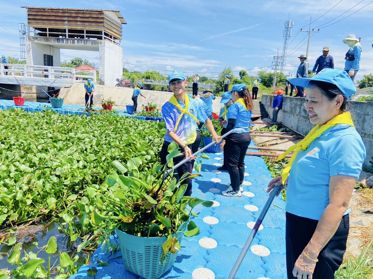 พช.ฉะเชิงเทรา ร่วมกิจกรรมจิตอาสา “เราทำความดี ด้วยหัวใจ” เนื่องในโอกาสมหามงคลเฉลิมพระชนมพรรษา 93 พรรษา สมเด็จพระนางเจ้าสิริกิติ์ พระบรมราชินีนาถ พระบรมราชชนนีพันปีหลวง 12 สิงหาคม 2568